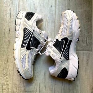 NIKE ZOOM VOMERO 5 FB9149-101